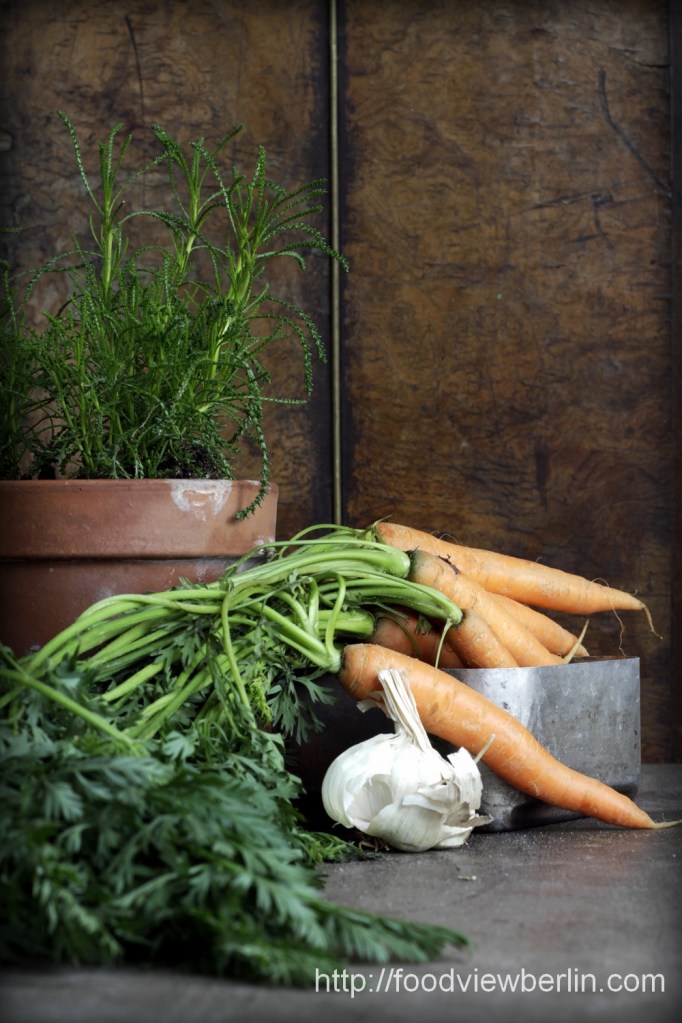 Ingredients for Carrot spaghetti aglio & olio