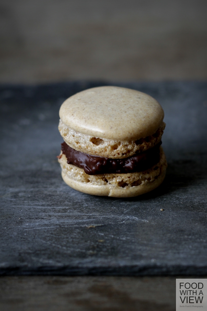 buckwheat-macarons-02