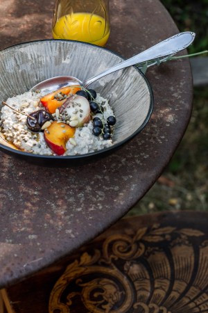 porridge, summer, breakfast, garden table, fruit